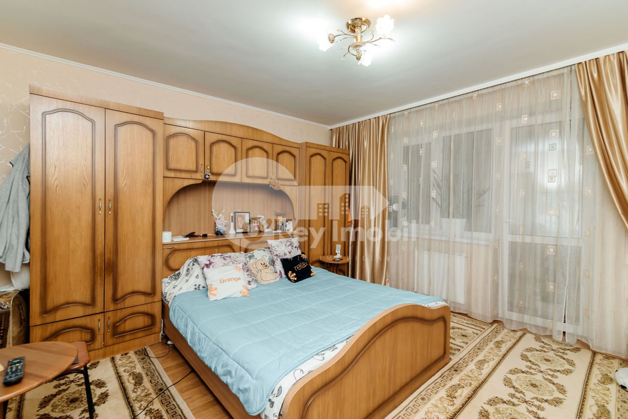 Apartament cu 4 camere, 140 m², Ciocana, Chișinău foto 2