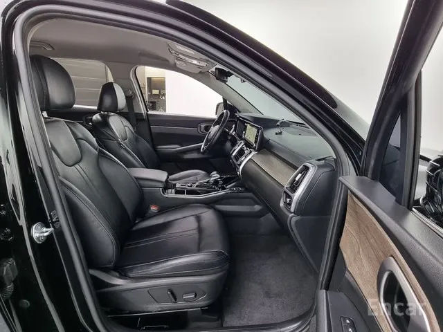 KIA Sorento фото 7