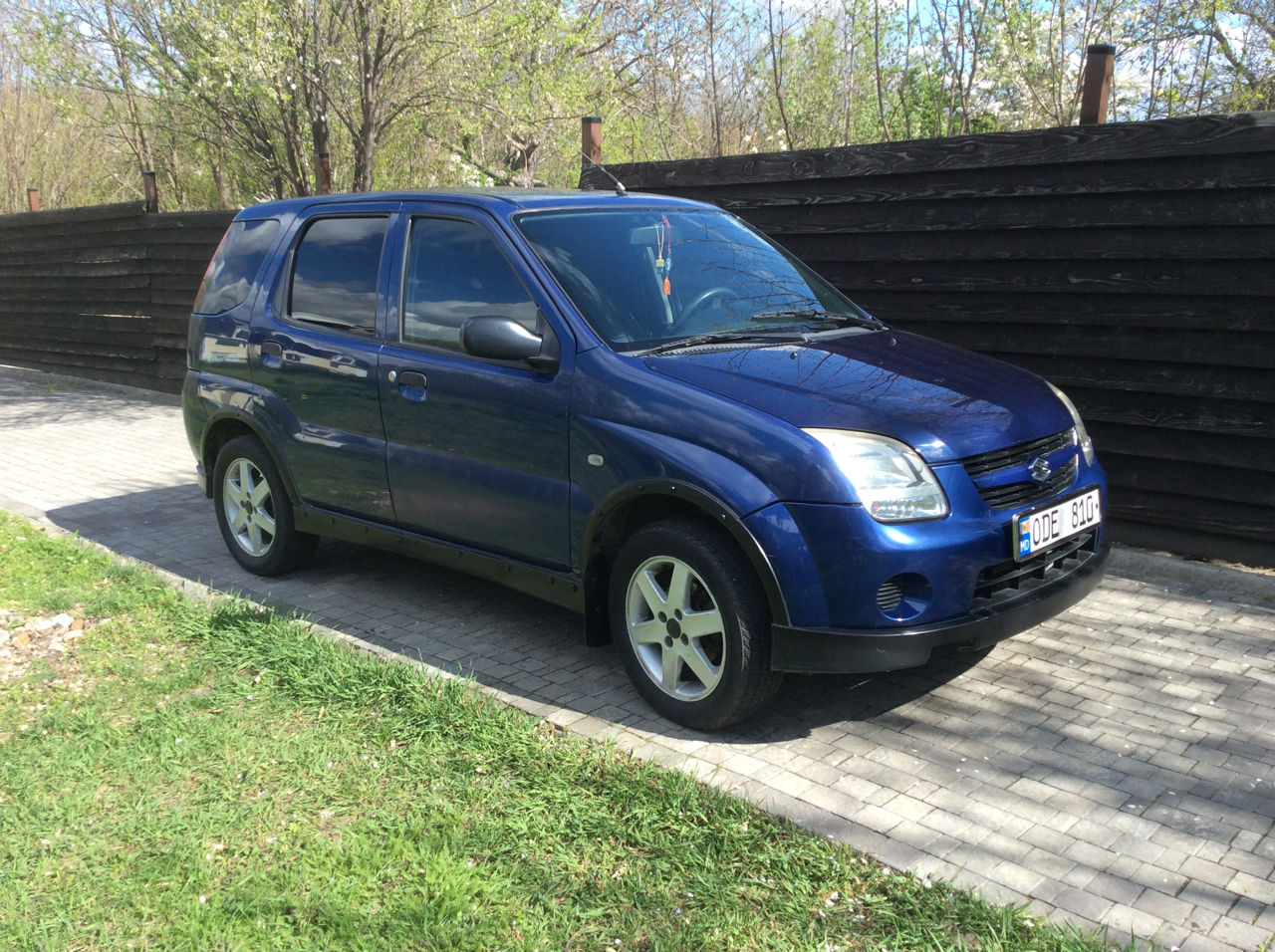 Suzuki Ignis foto 1