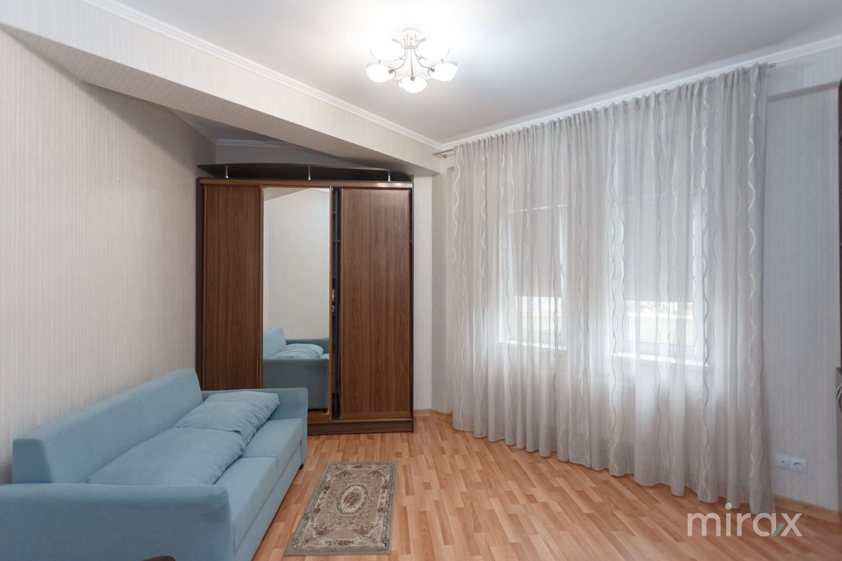 Apartament cu 3 camere, 117 m², Centru, Chișinău foto 5