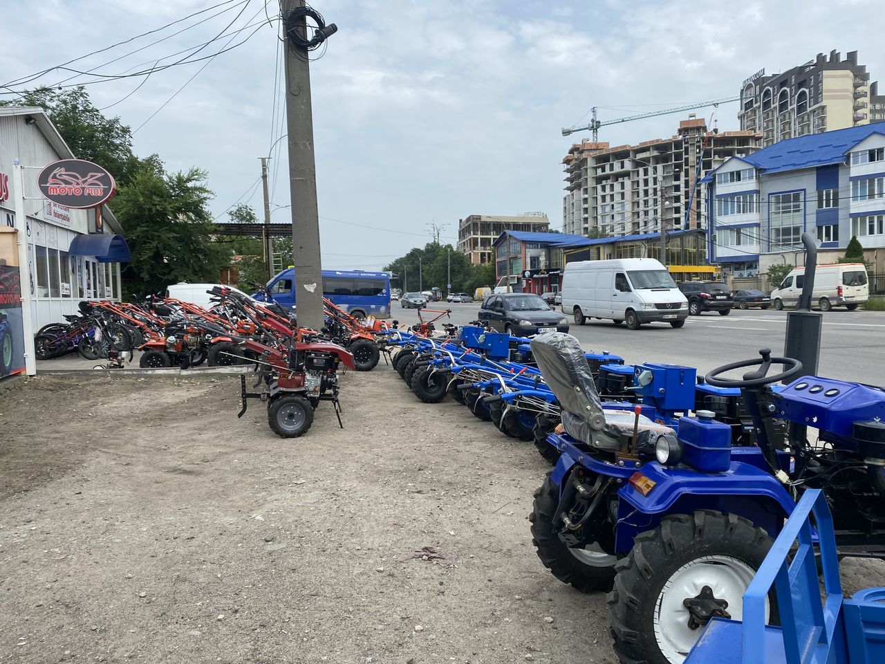 Motoblocuri zubr ,racire pe apa ,+freza , motorina,magazin motoplus foto 10