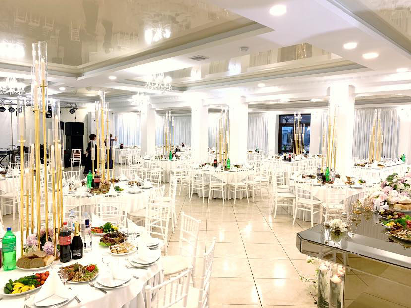 Scaune chiavari(tiffany) in stoc foto 7