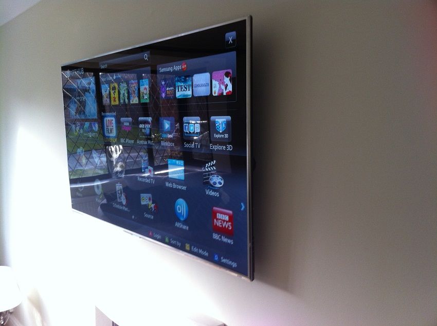 Установка телевизоров на стену. Instalare televizor pe perete. Instalare suport tv pe perete. foto 1