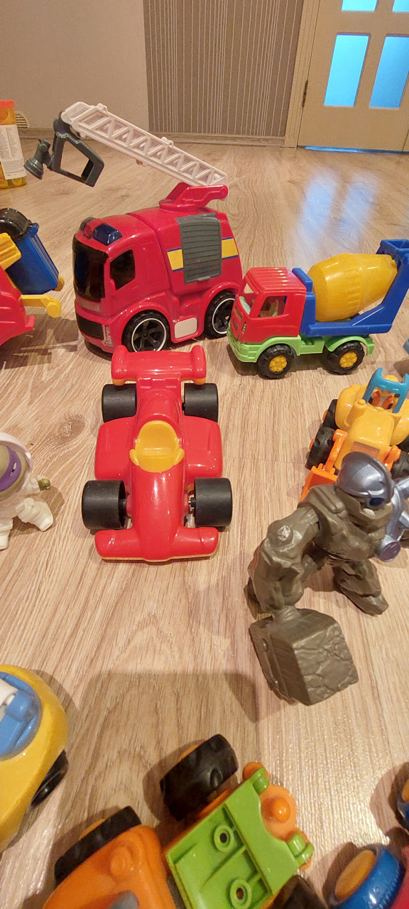 Игрушки для мальчика