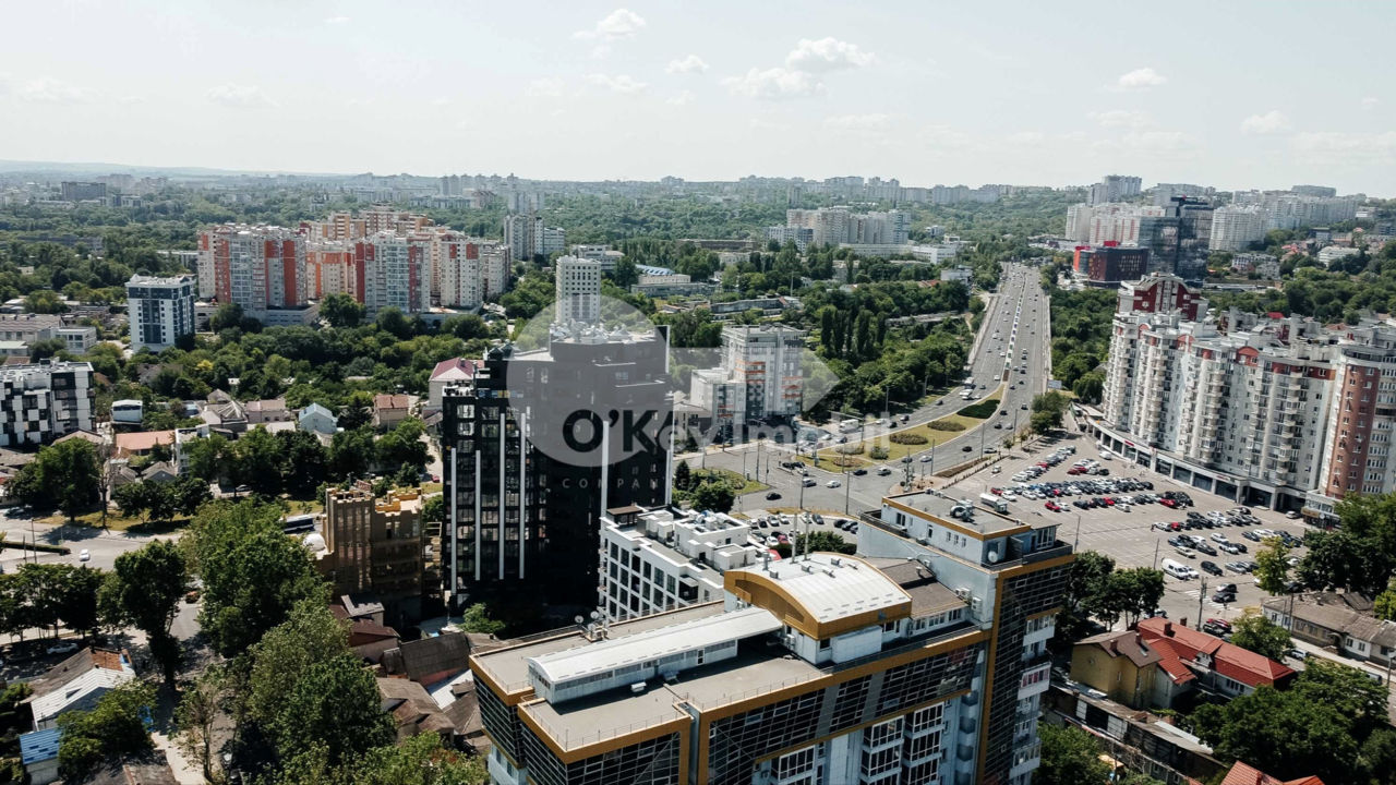Oficiu cu o suprafață de 300 mp, Centru, 450000 € ! foto 18