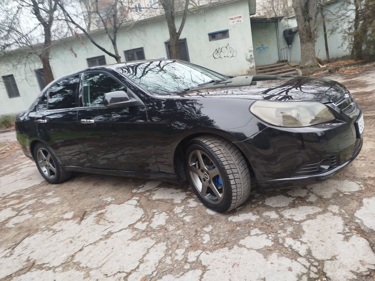 Chevrolet Epica фото 3