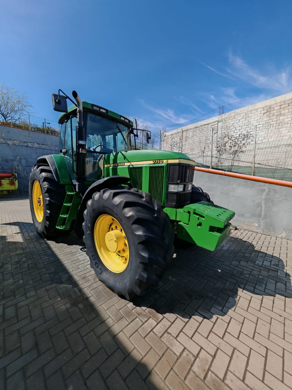 Tractor John Deere 7710 - 170hp фото 9