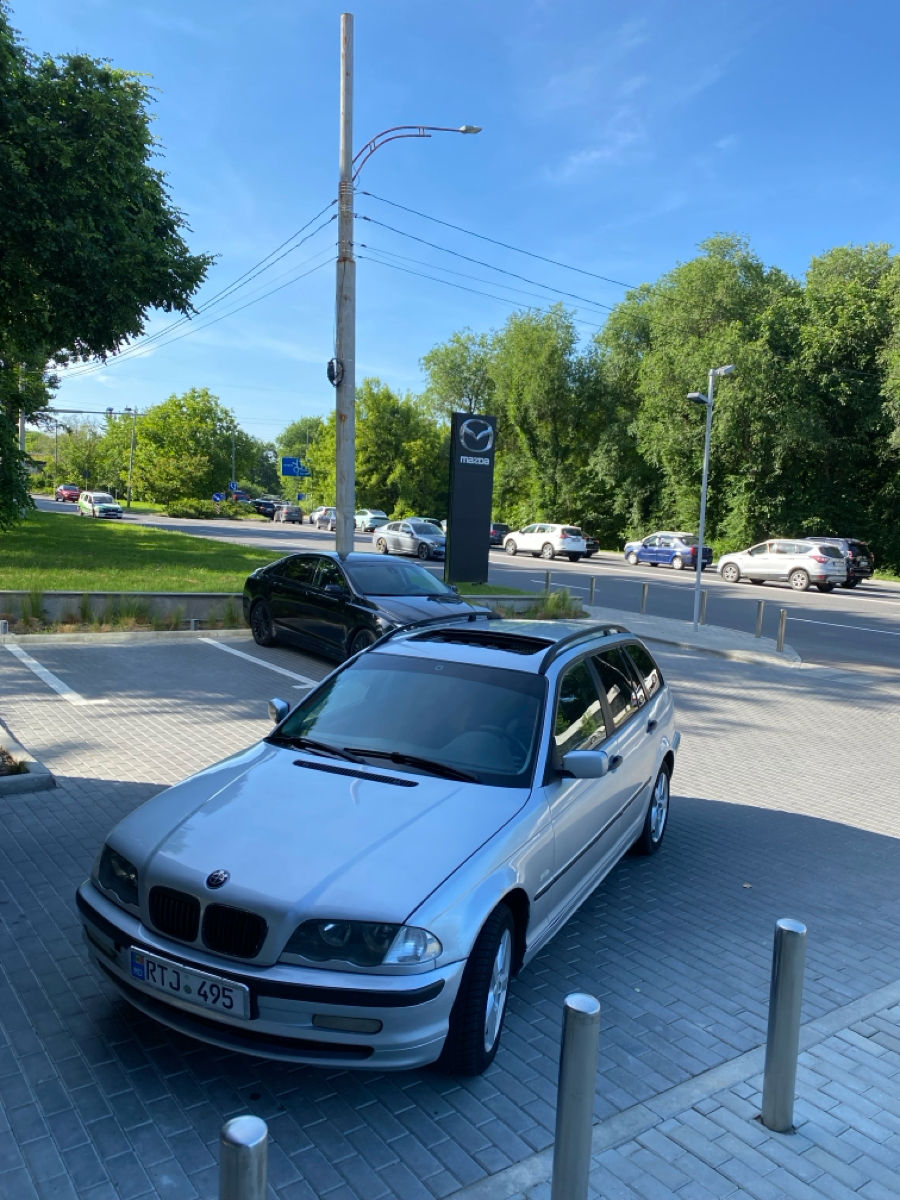 BMW 3 Series foto 1