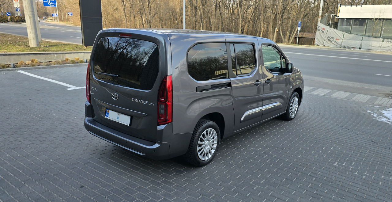 Toyota Proace City foto 3
