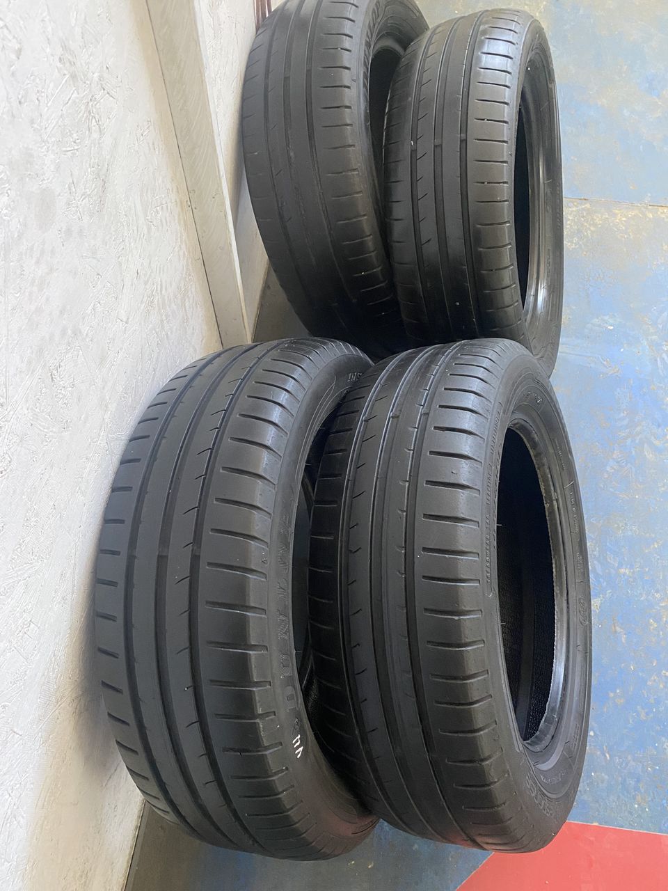 Dunlop 185 60 r15