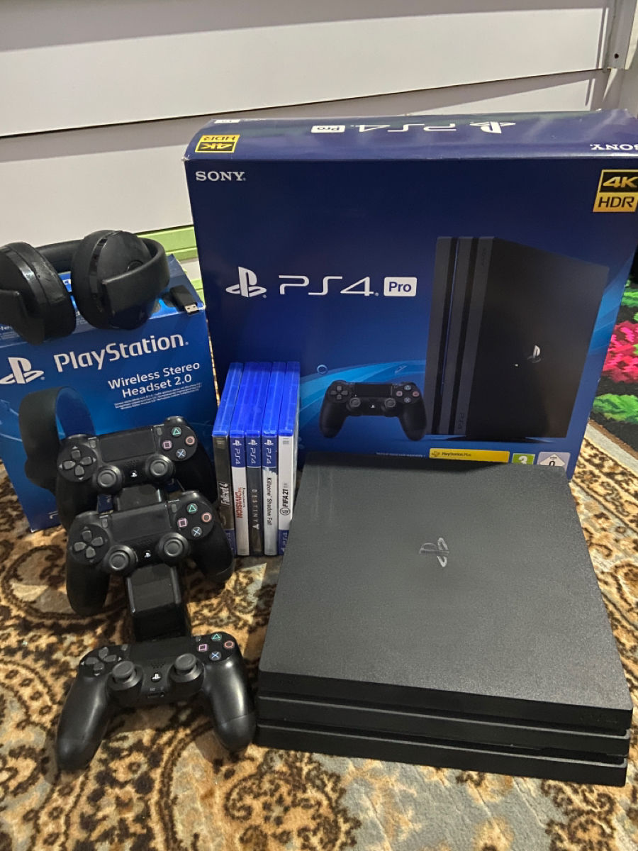 Play Station 4 pro