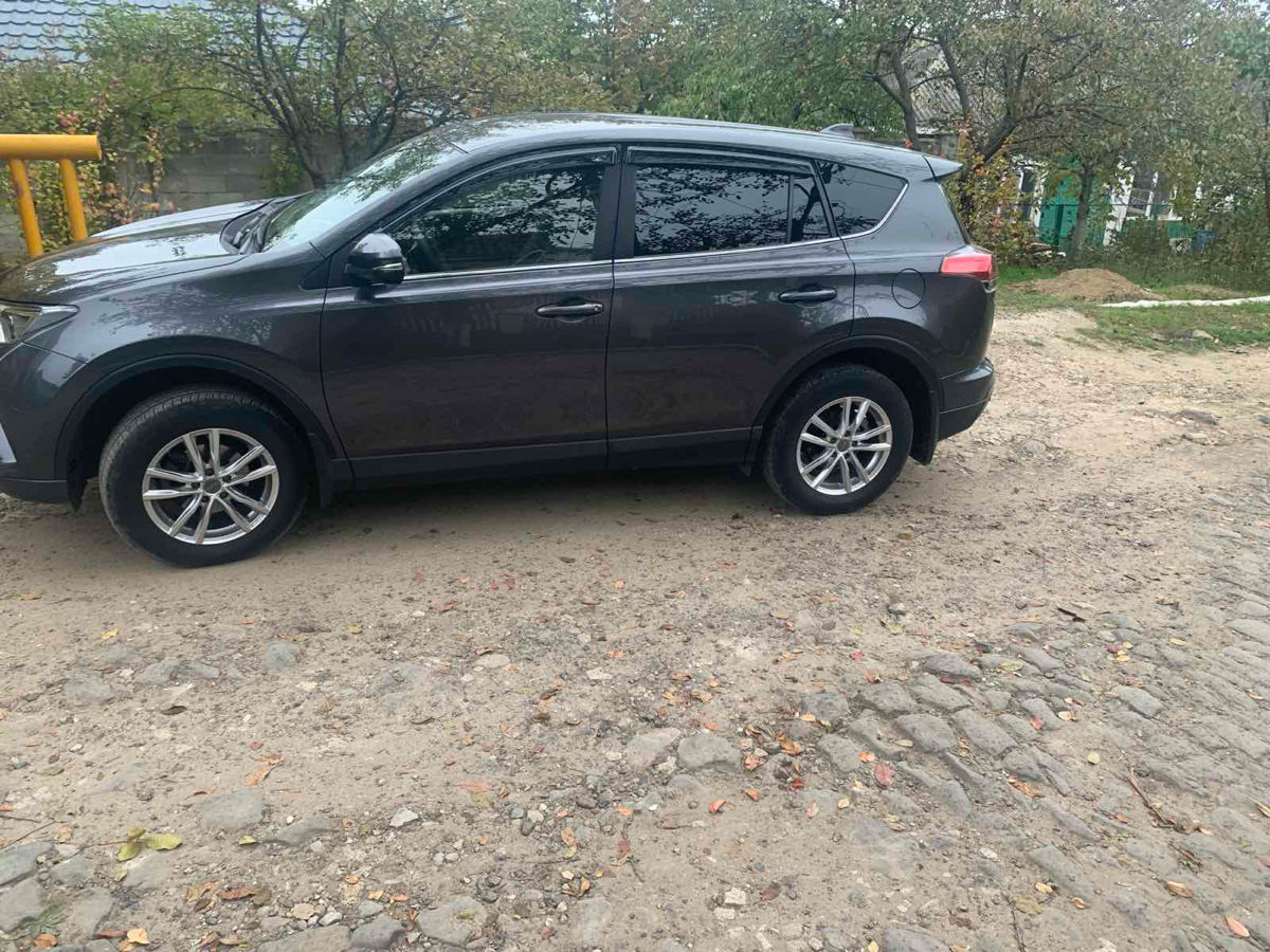 Toyota Rav 4 foto 6