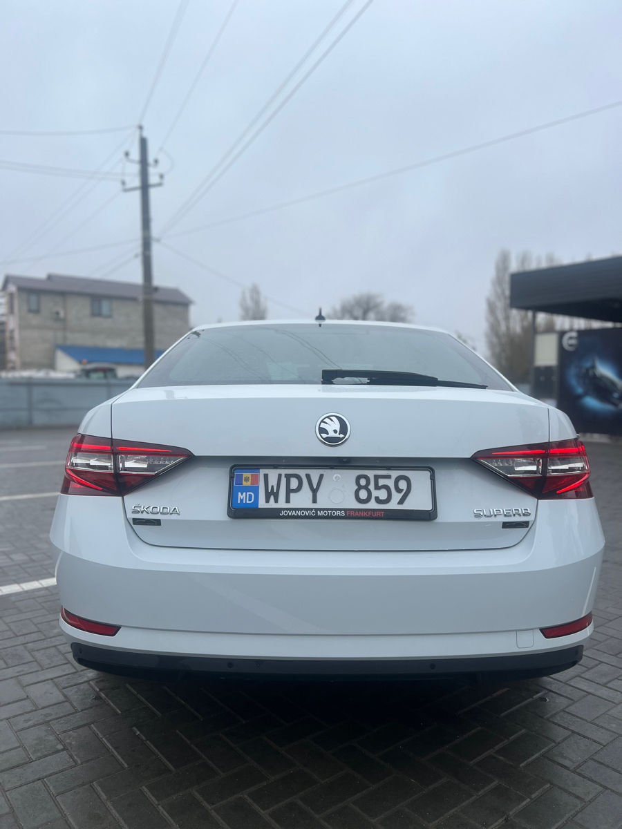 Skoda Superb foto 5