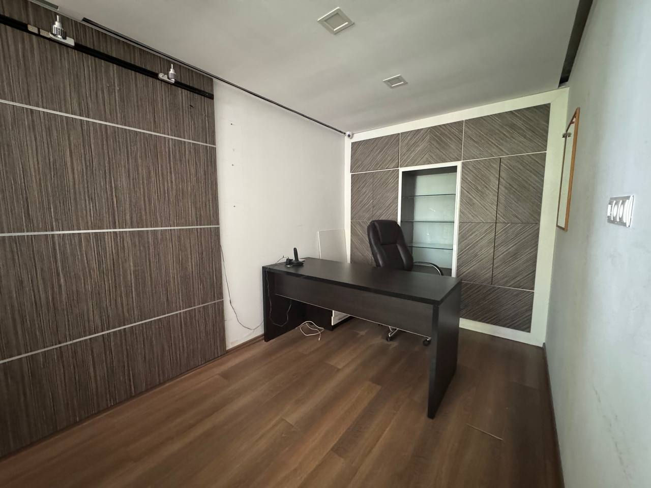 Spațiu Comercial / Birou de Închiriat – Str. Independenței foto 0