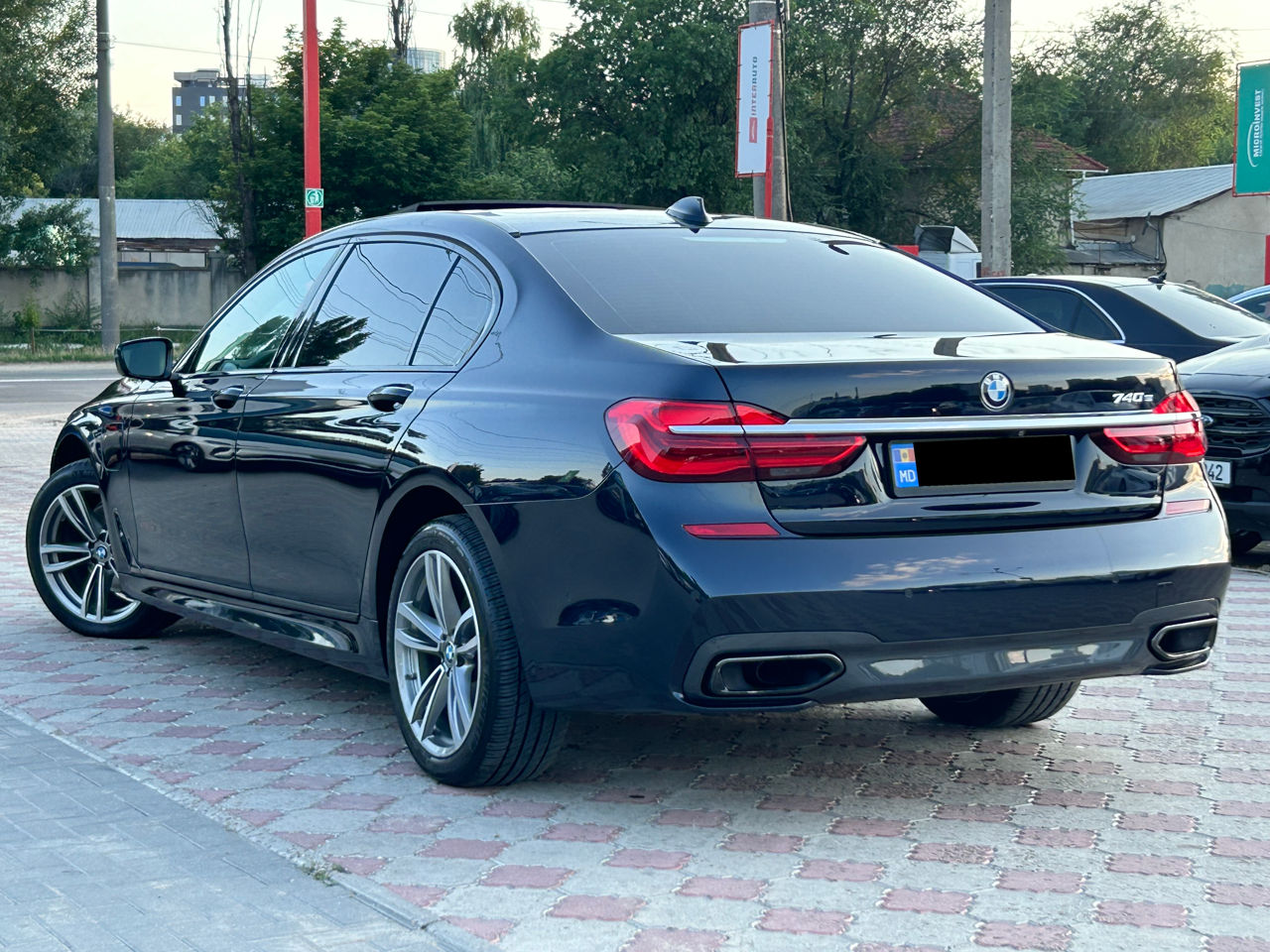 BMW 7 Series foto 2
