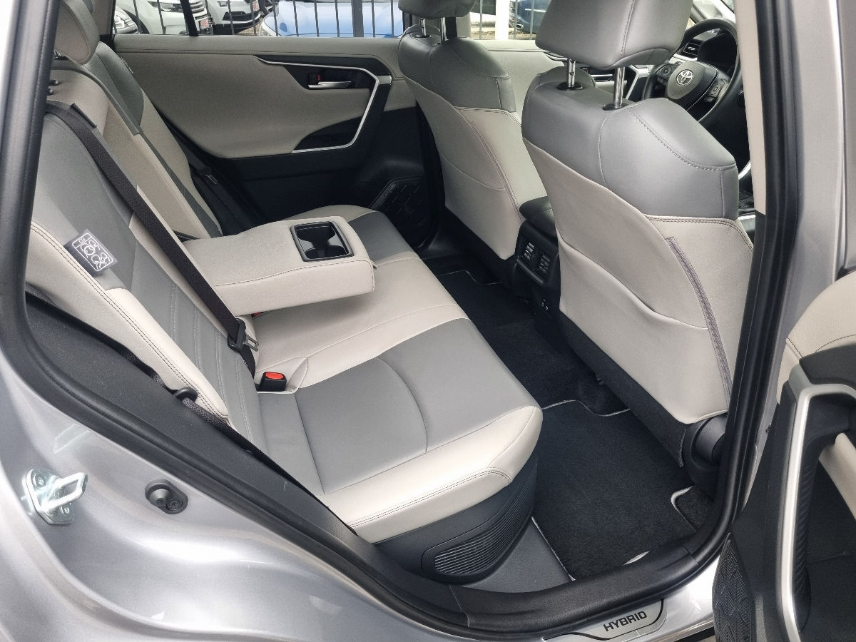 Toyota Rav 4 2020 photo 18