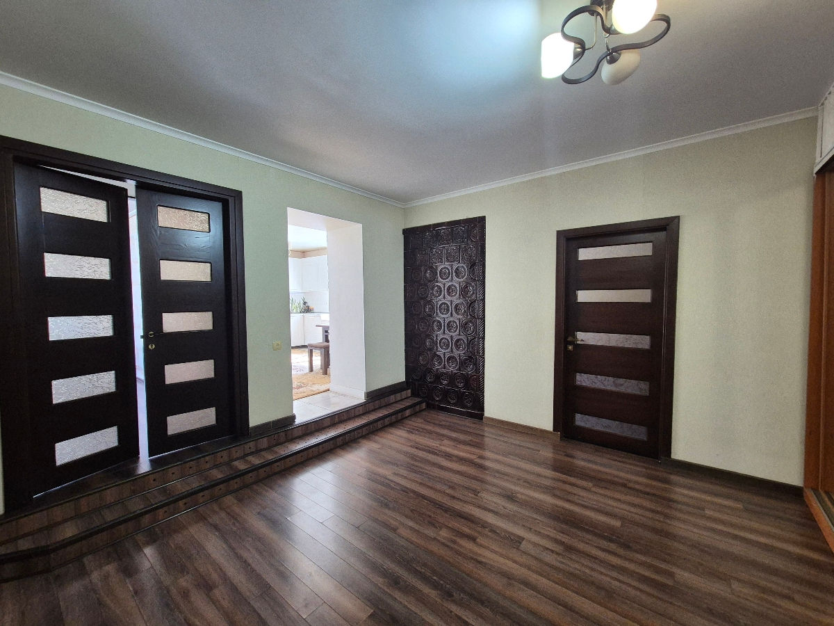 Продается дом, 120 м2, Центр,  Бельцы фото 8
