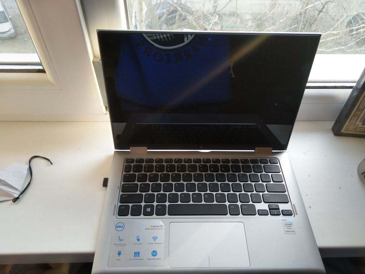 Ноутбук/планшет Dell Inspiron 11 сенсорный экран