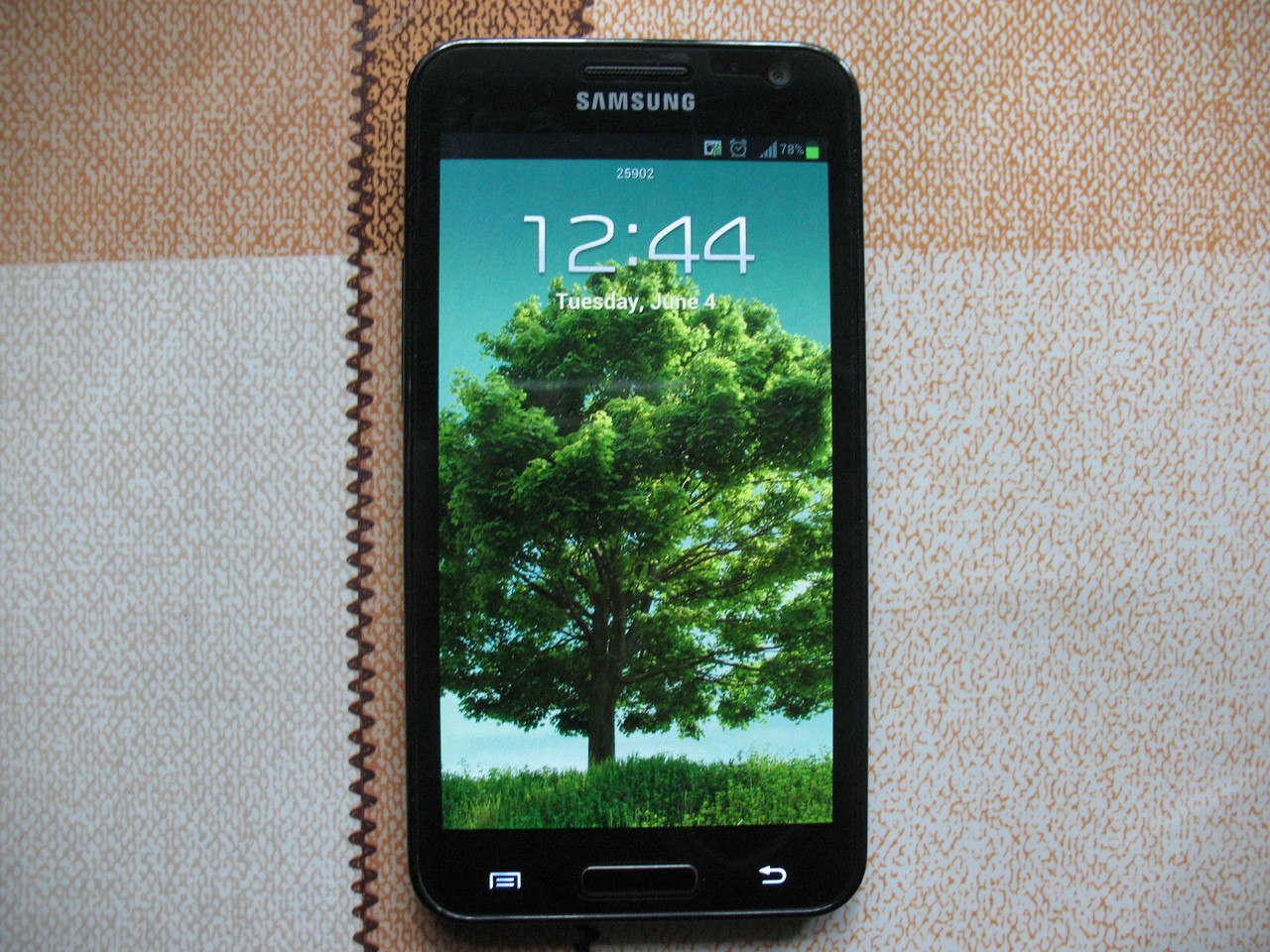 Galaxy S2 HD LTE - Уникальная модель на рынке - идеальное состояние (10/10)  - 265 EUR + подарок !!!