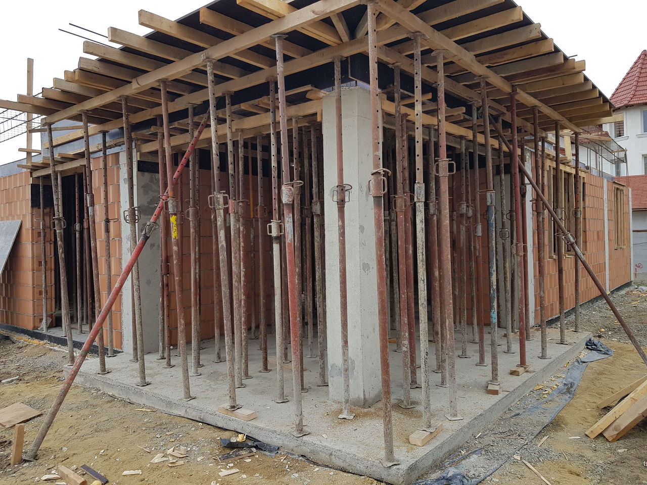 Construim case,Betonari,fundatii,case  individuale, garduri. foto 2