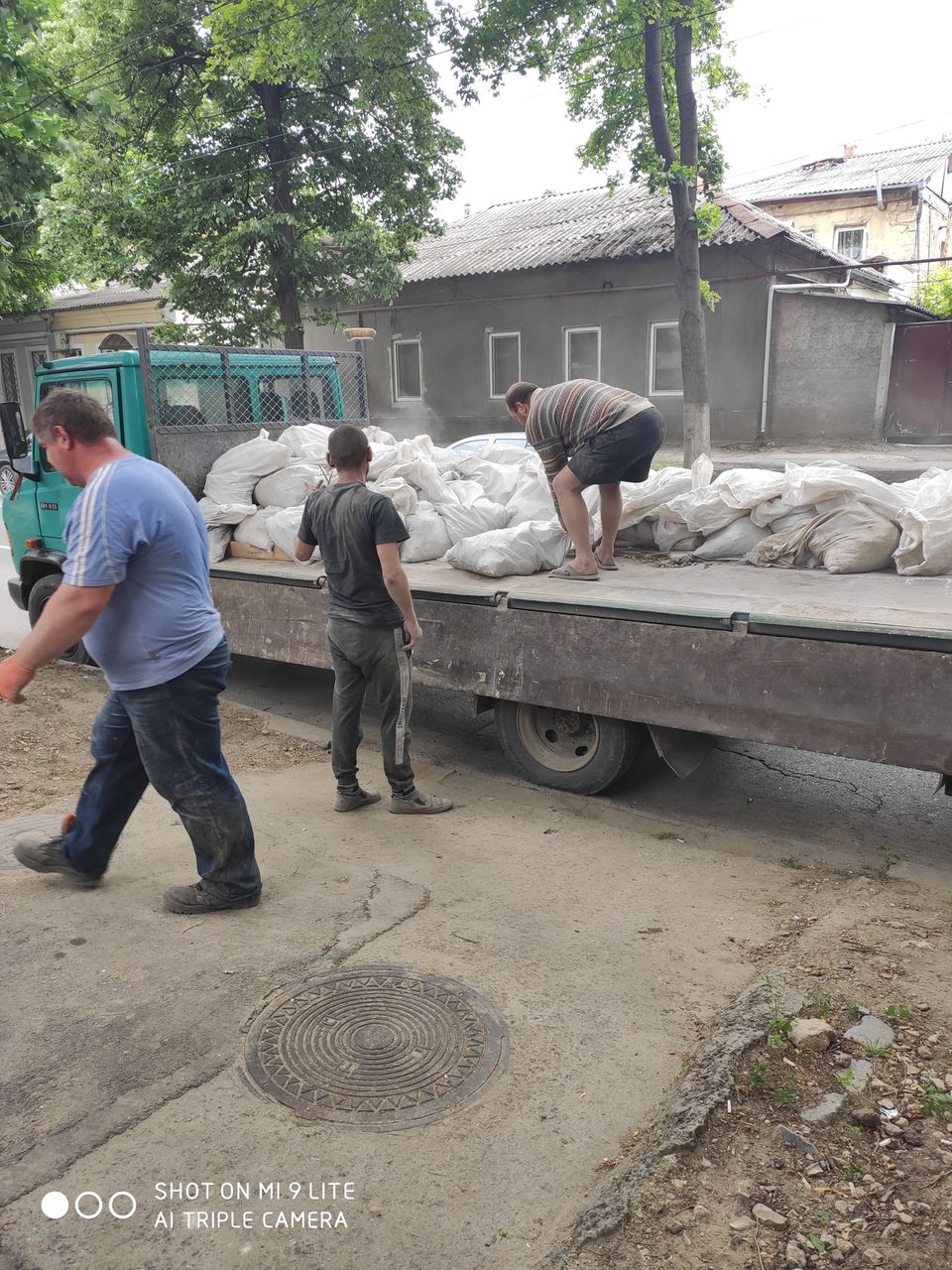 Вывоз мусора  Evacuarea gunoiului. Зил. Zil foto 4
