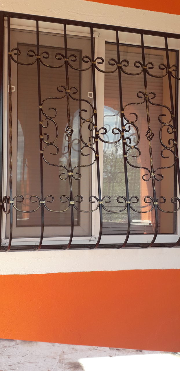 Porți uși,balustrade, gratii ,copertine absolut tot din metal. фото 2