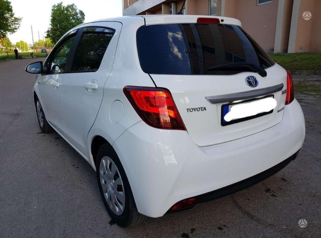 Toyota Yaris foto 2