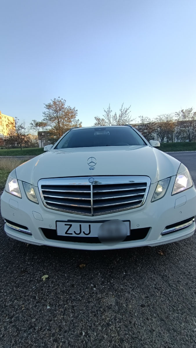 Mercedes E-Class foto 1