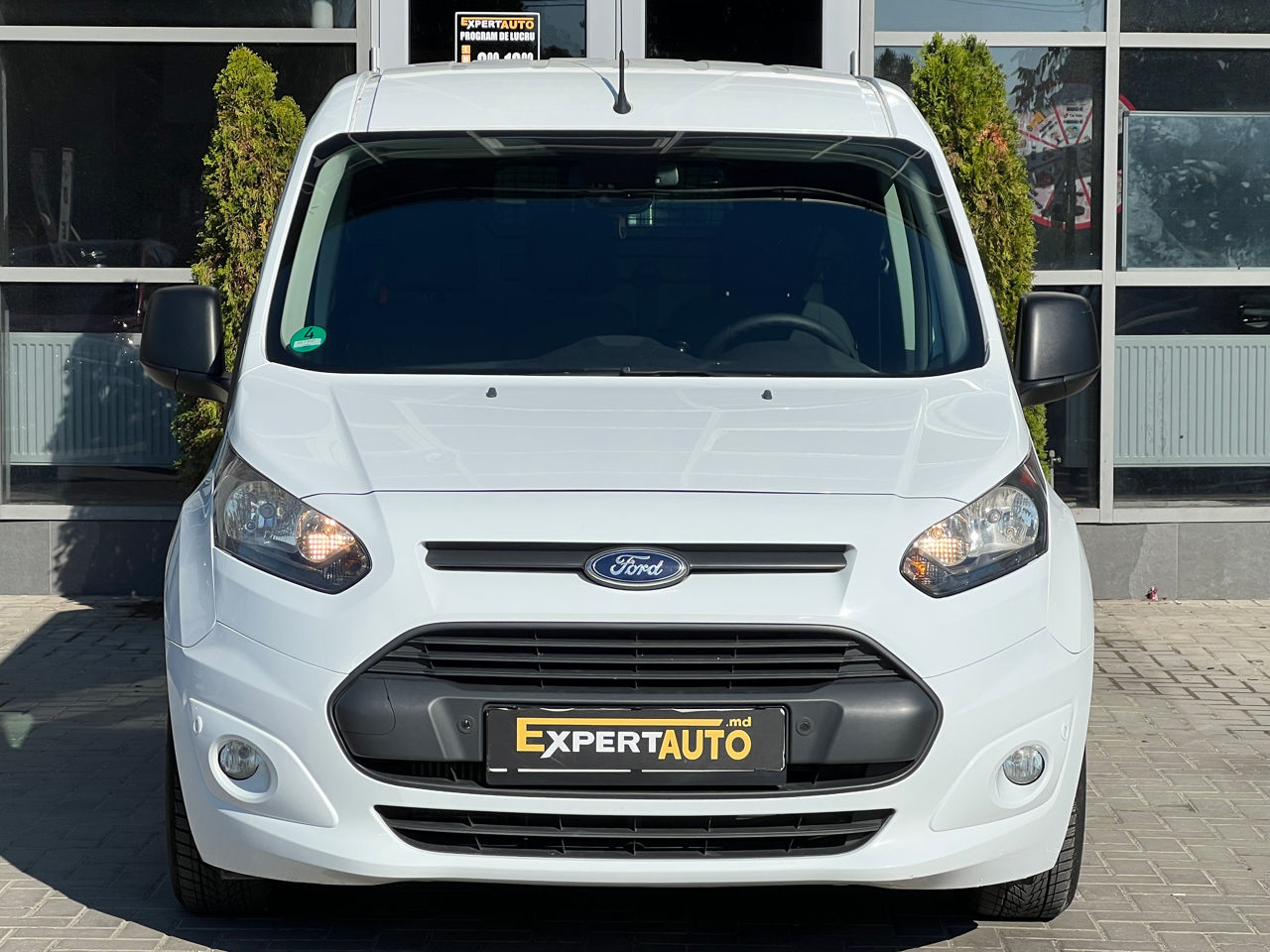 Ford Transit Connect — fotografia 2