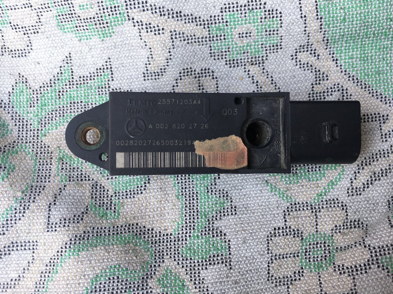 Senzori / senzor / sensor SRS (Airbag) Mercedes E class, W211