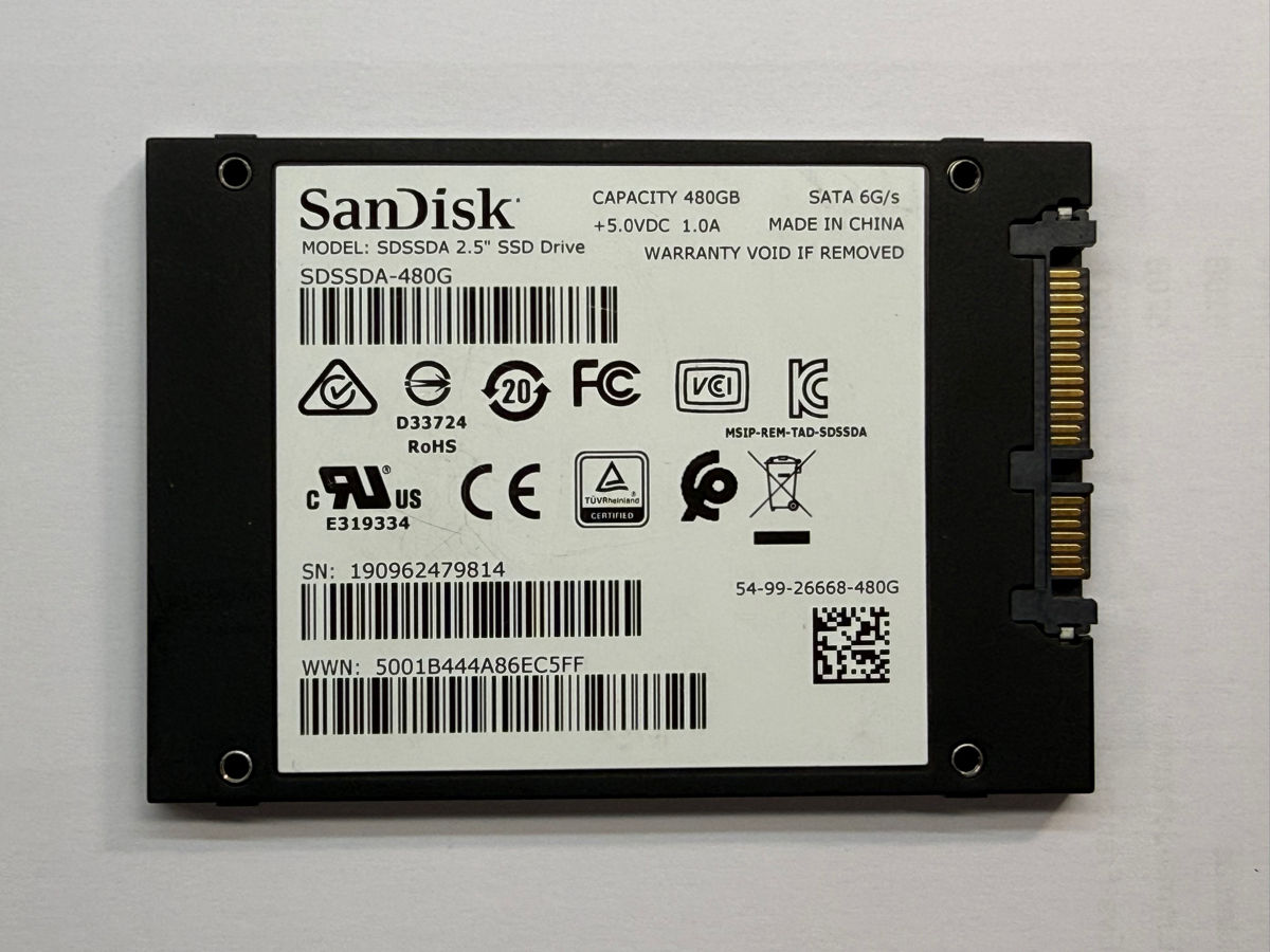 SSD SanDisk Plus 480GB — aproape nou, uzură minimă, doar 33 zile