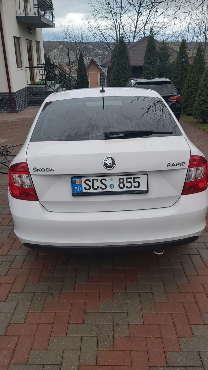 Skoda Rapid foto 2