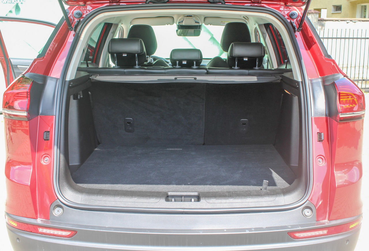 Geely Atlas Pro foto 17