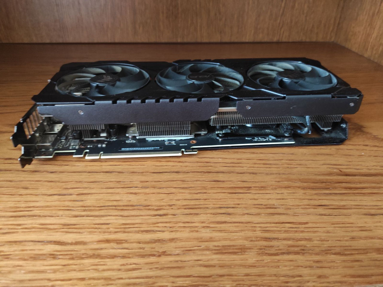 ASUS TUF GeForce RTX 3060 Ti OC 8G foto 4