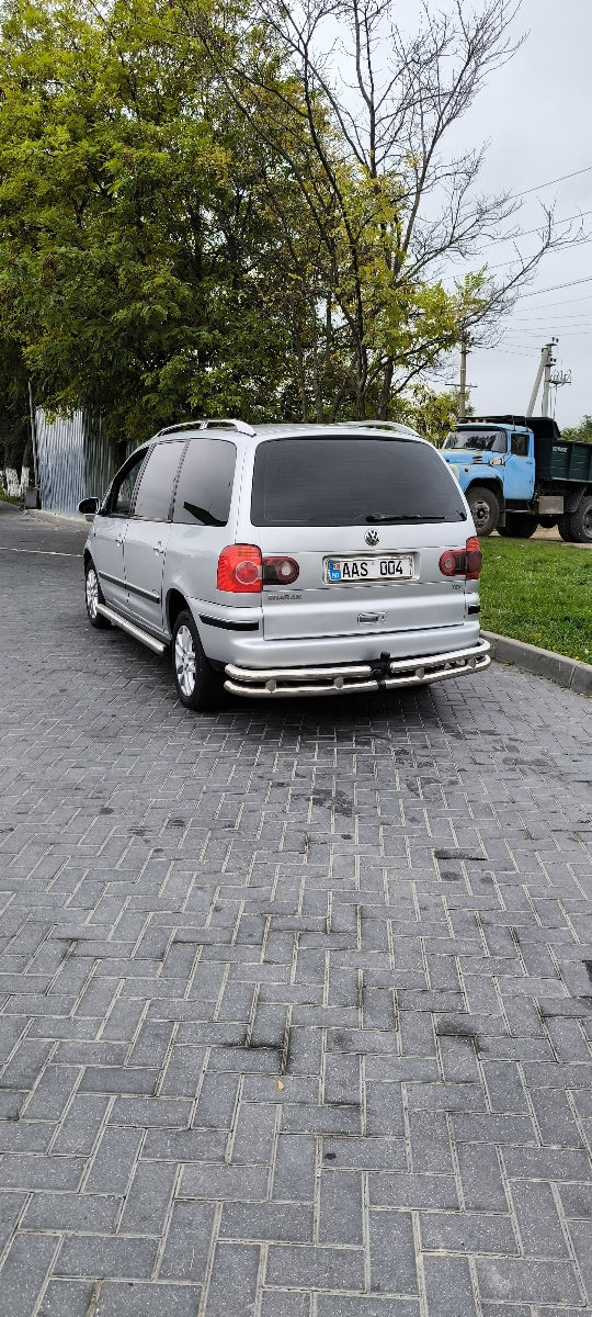 Volkswagen Sharan foto 2