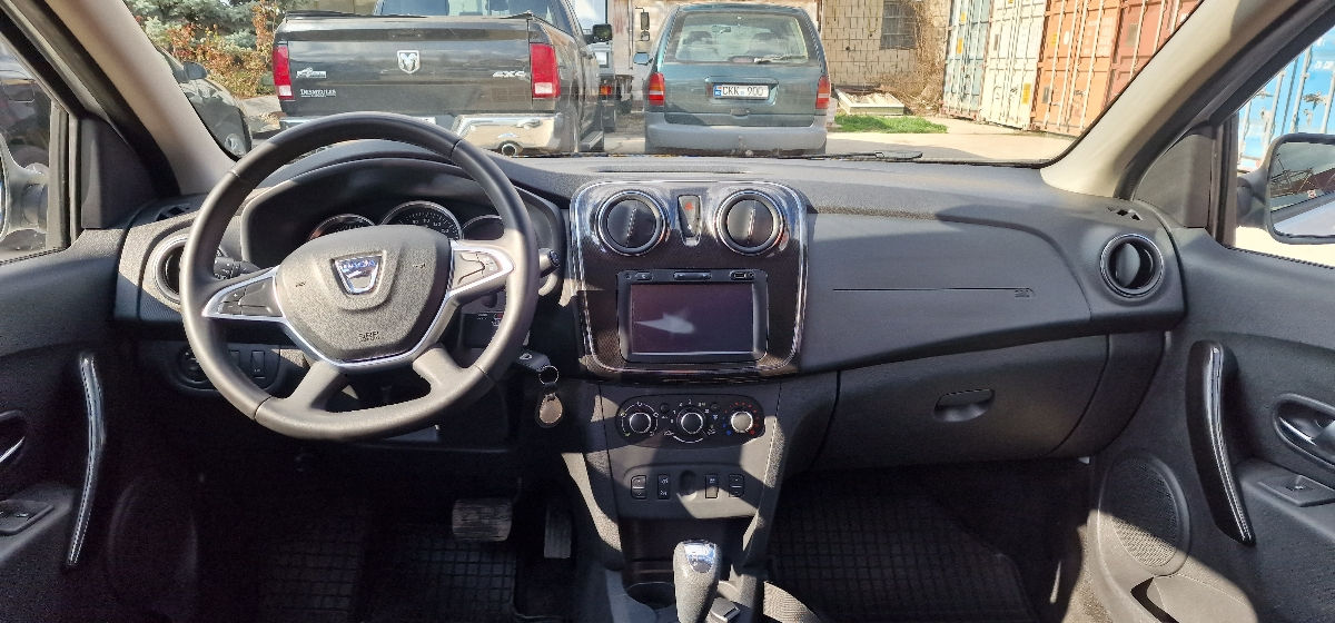 Dacia Logan foto 4