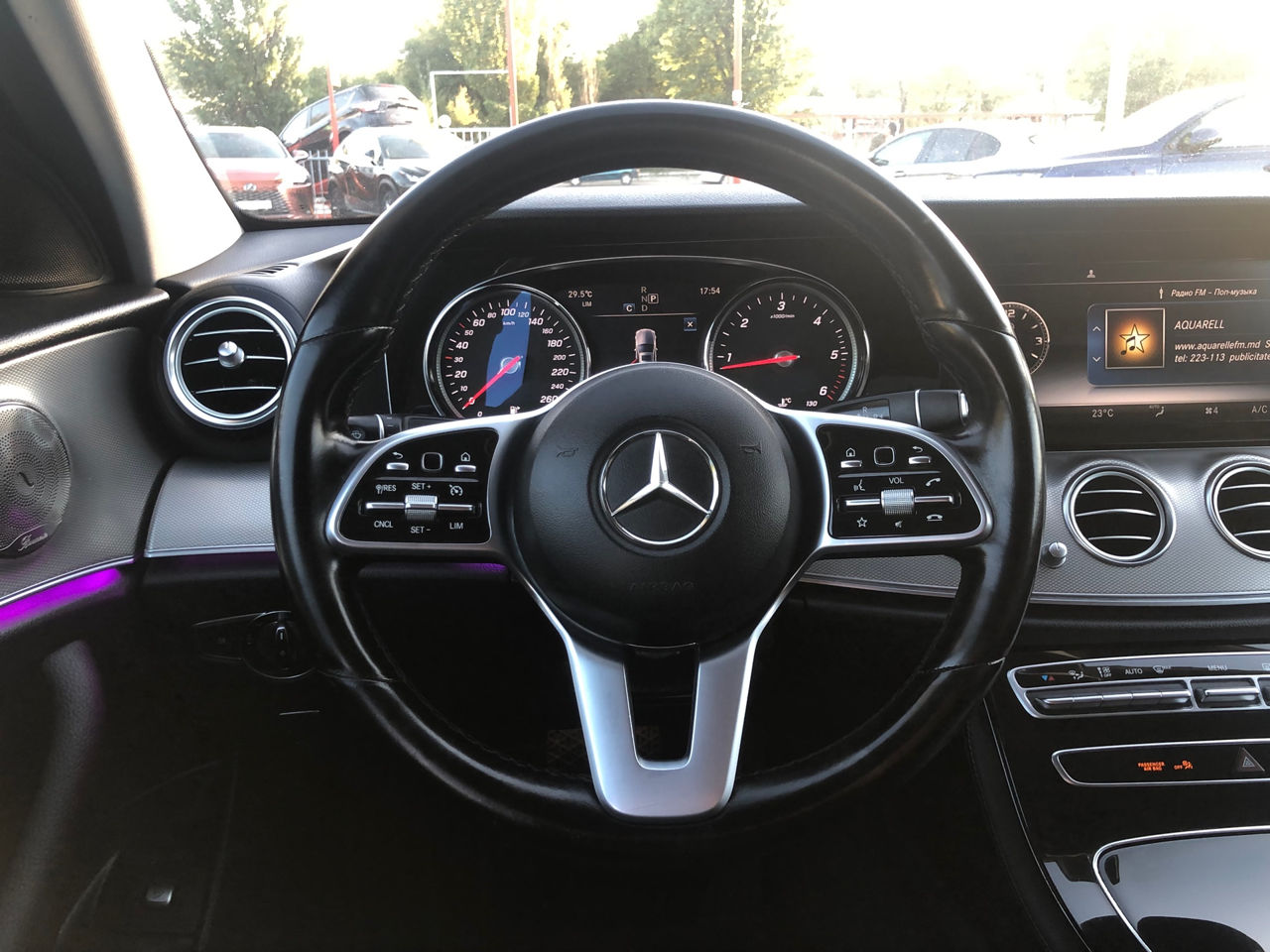 Mercedes E-Class foto 8