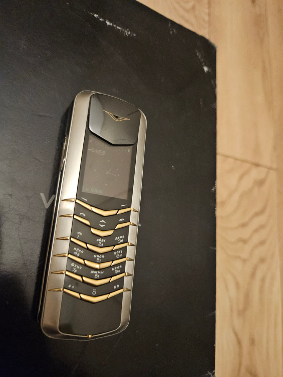 Vertu Signature M Gold Tips. 1350 e.