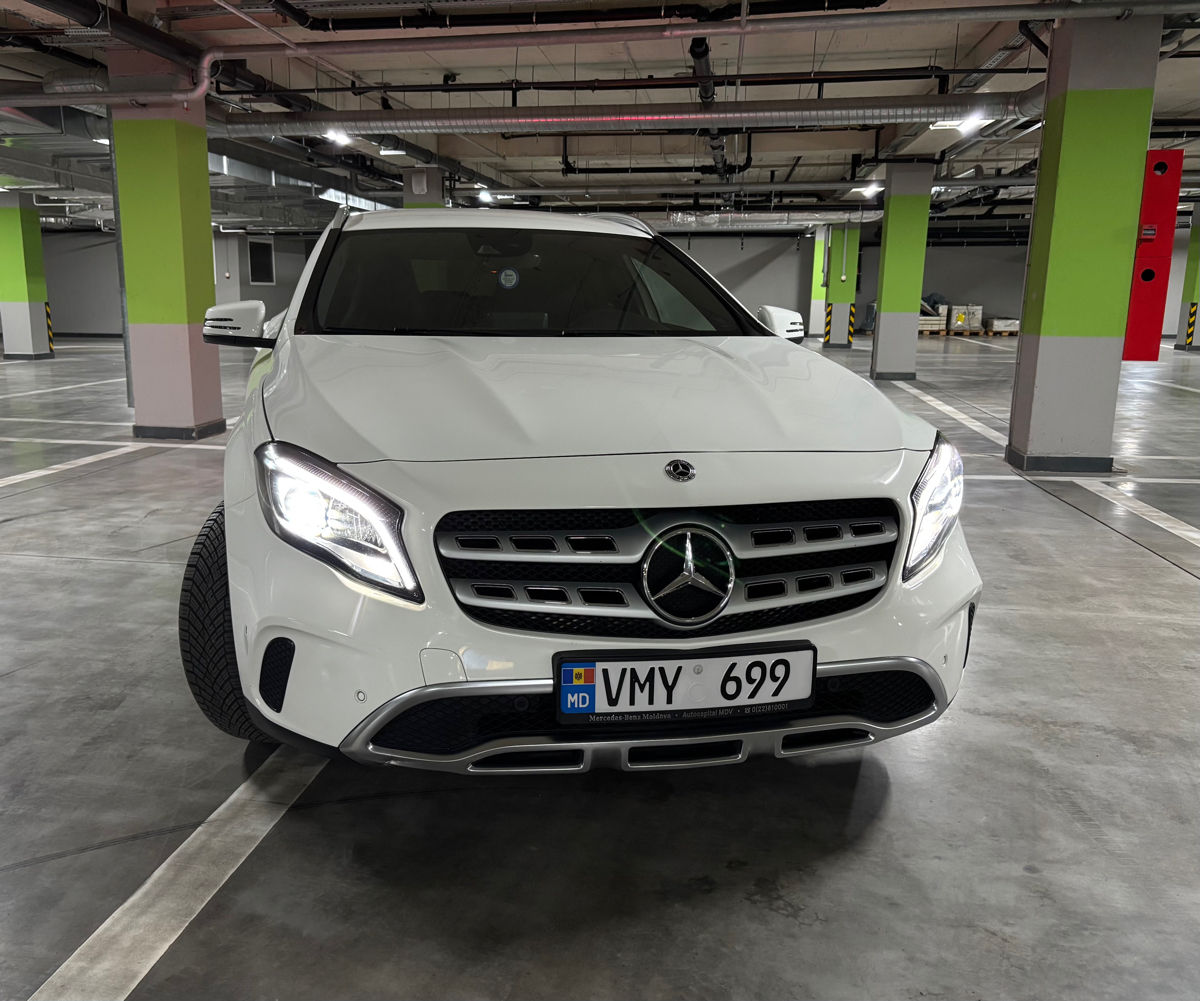 Mercedes GLA an. 2017 cu rulaj 88642 km, Benzină, 19000