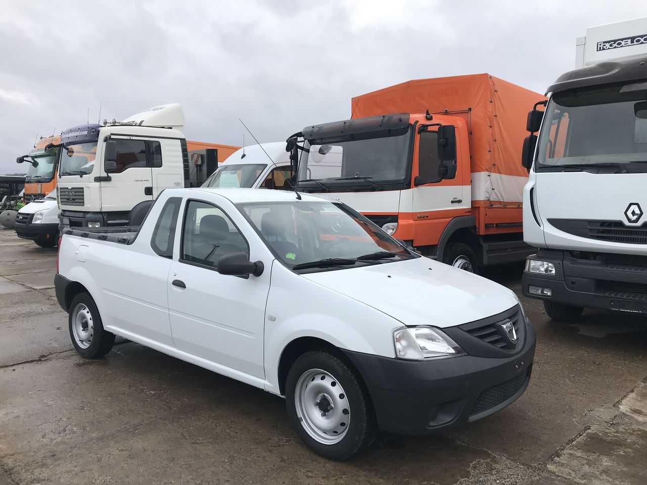 Renault Dacia Logan Pick-Up фото 1