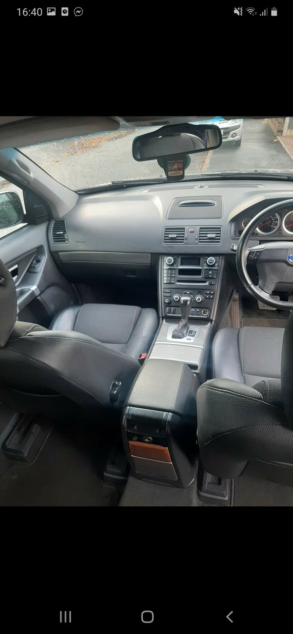 Volvo XC90 foto 1