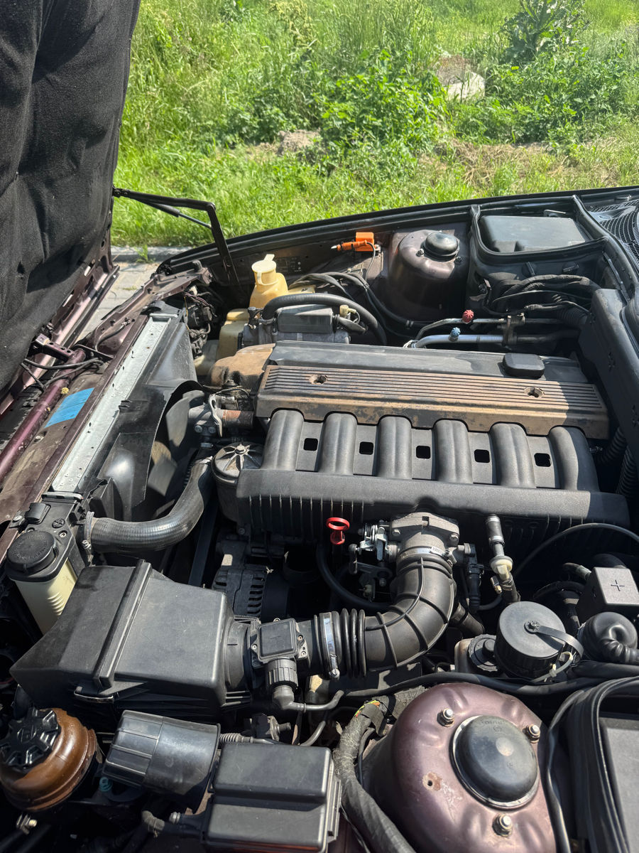 BMW 5 Series foto 7