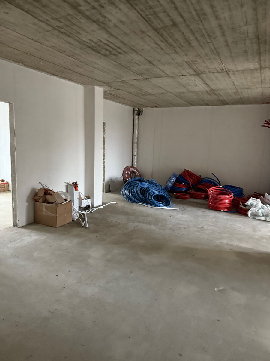 Apartament cu 4 camere,  Centru,  Strășeni,  Strășeni foto 3