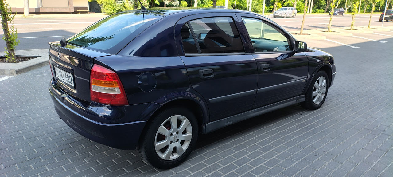 Opel Astra фото 3