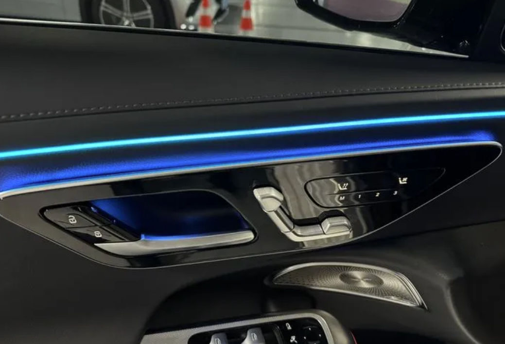 Mercedes E-Class фото 7