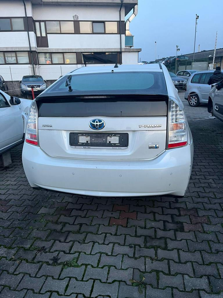 Dezmembrez Toyota Prius 30 foto 2