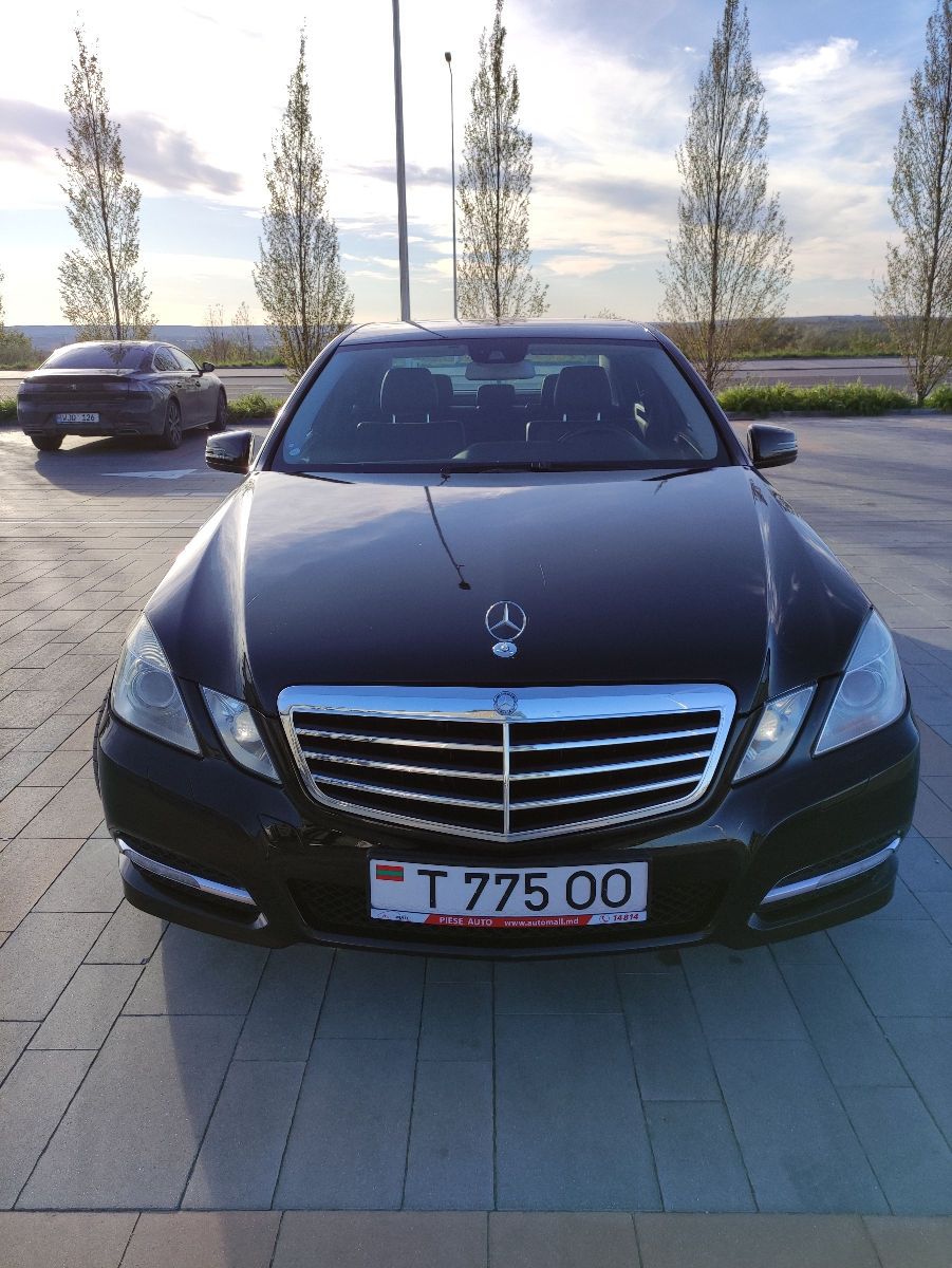 Mercedes E-Class foto 1