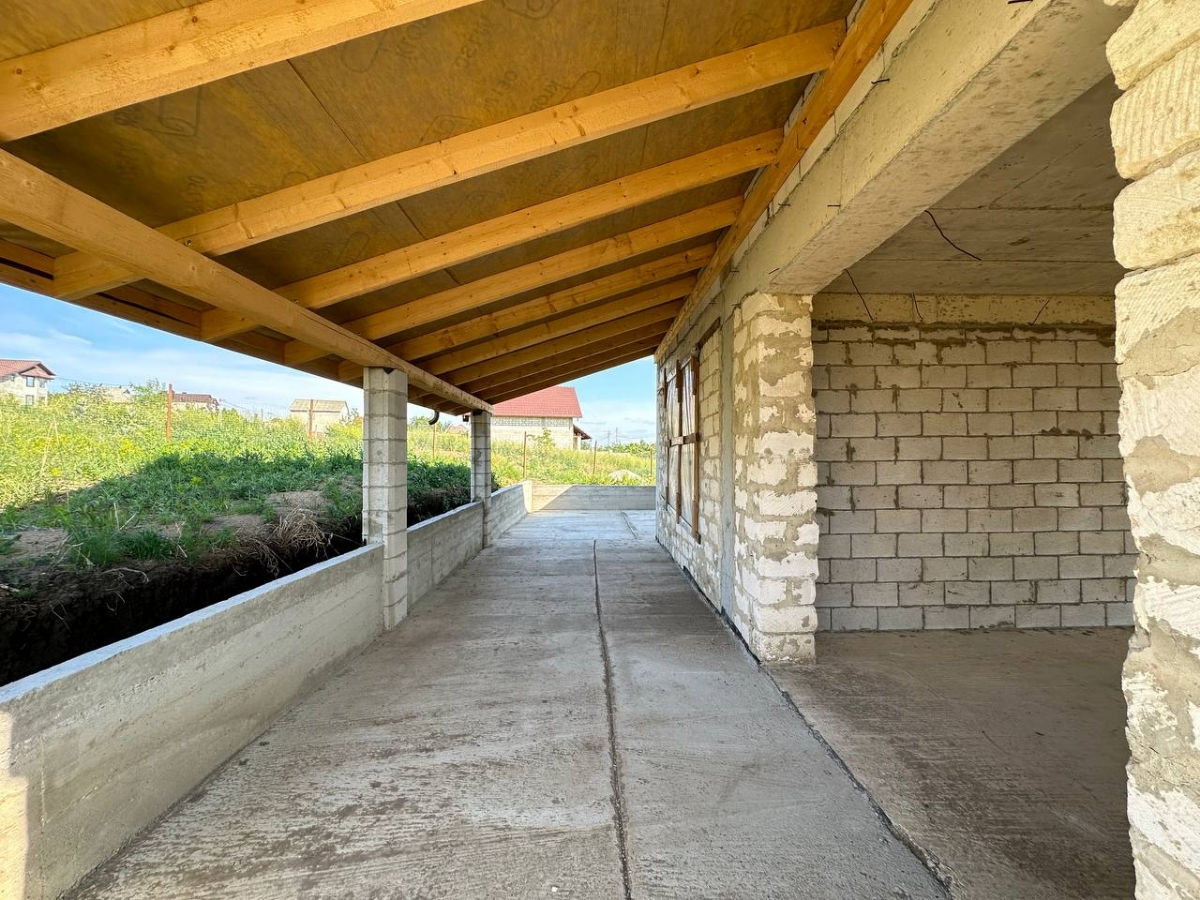 Casa In Doua Nivele 180 M2 Si 10 Ari Teren In Cruzesti casa-in-doua-nivele-180-m2-si-10-ari-teren-in-cruzesti