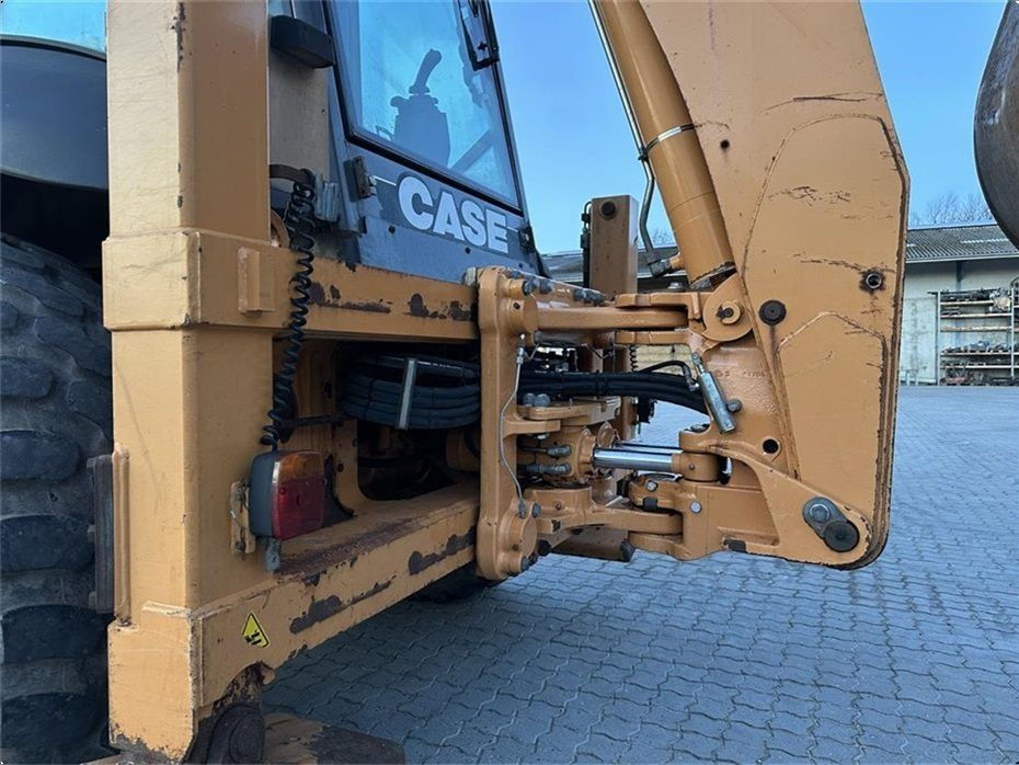 Excavator CASE 695ST foto 4