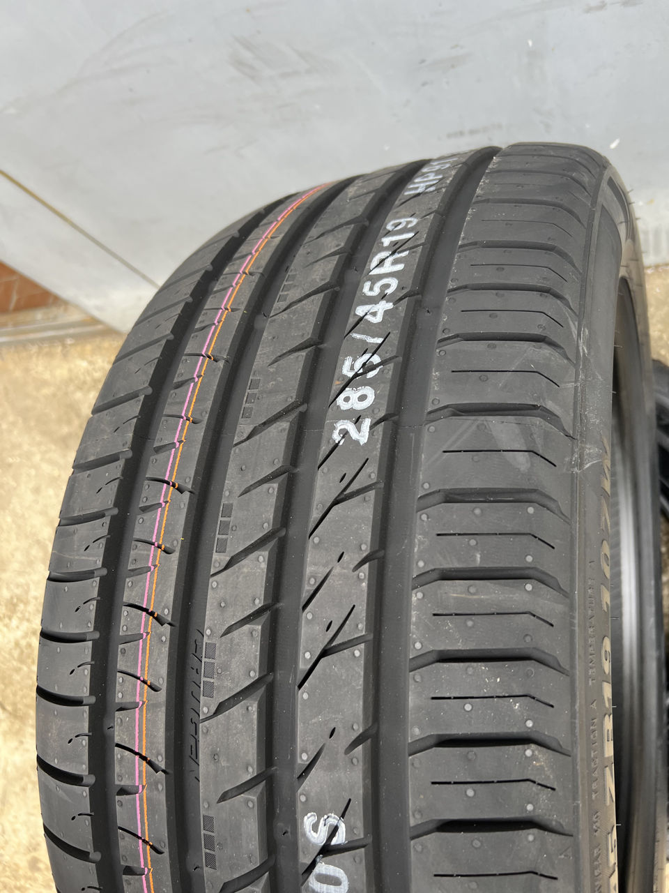 285/45 R19 Kumho Crugen Hp91 / Монтаж , доставка , livrare